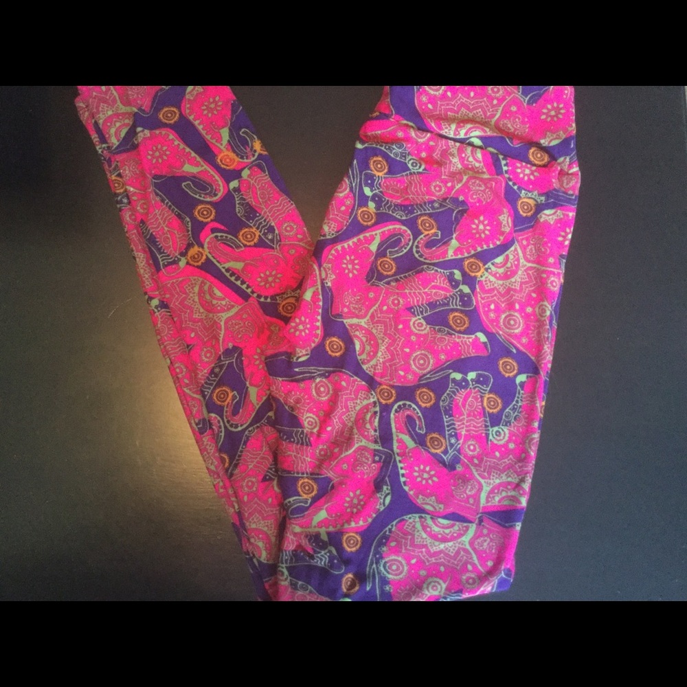 Lularoe OS elephant leggings Very Rare find